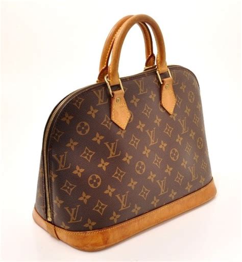 outlet louis vuitton suisse|louis vuitton clearance sale.